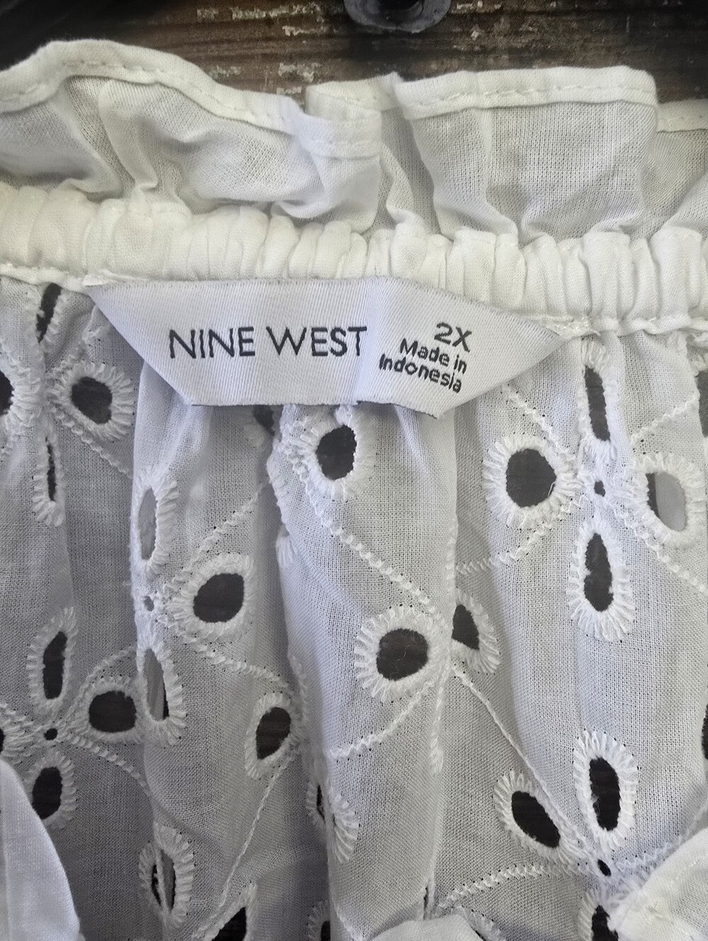 Nine West White Eyelet Button-Front Women's Top With Cami, Size 2X, NWOT - Picture 4 of 5